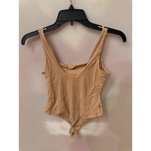 SKIMS Womens Fits Everybody Square Neck Bodysuit size large tan color - Picture 3 of 4